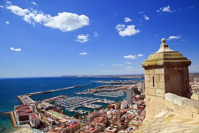 Alicante – Blick auf das Reiseziel