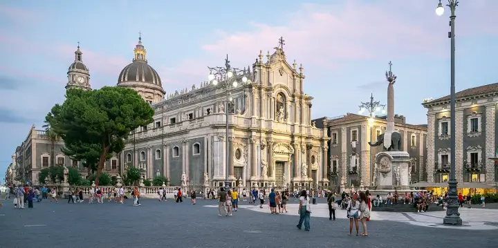 Catania – Piazza del Duomo mit der Kathedrale