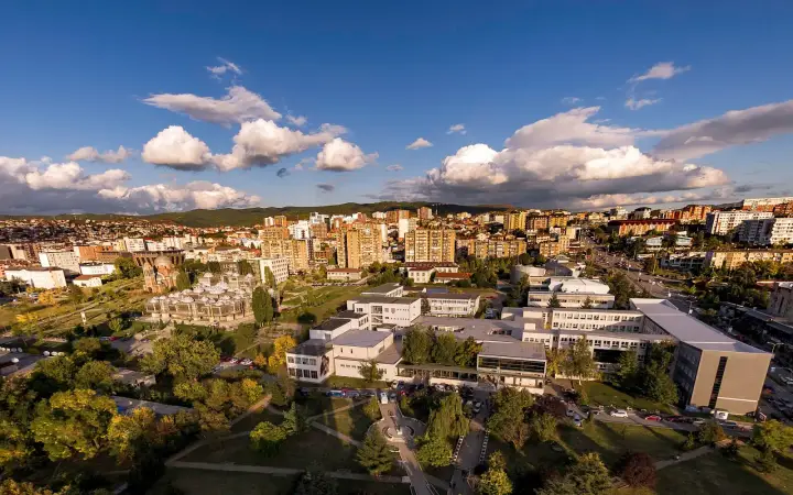 Pristina – Blick auf das Reiseziel